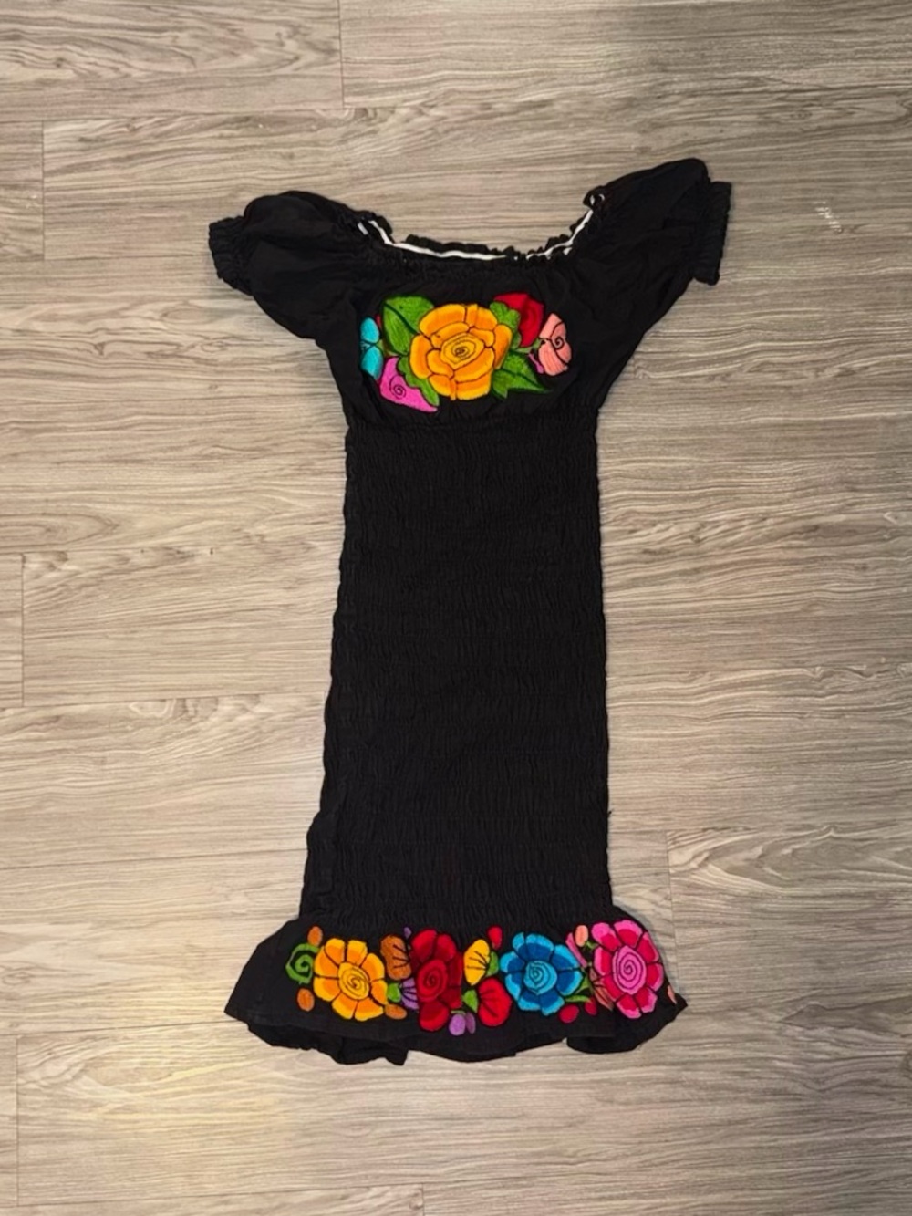 Traditional Huipil Mexican Hand Embroidered Flower Dress Black Women’s Size S/M
